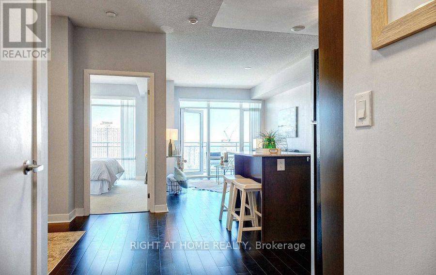 2103 - 365 Prince Of Wales Drive, Mississauga, Ontario  L5B 0G6 - Photo 11 - W12711624