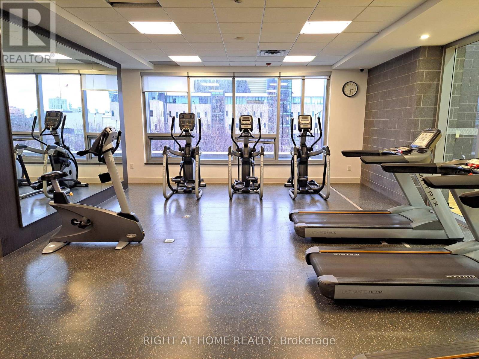 2103 - 365 Prince Of Wales Drive, Mississauga, Ontario  L5B 0G6 - Photo 29 - W12711624