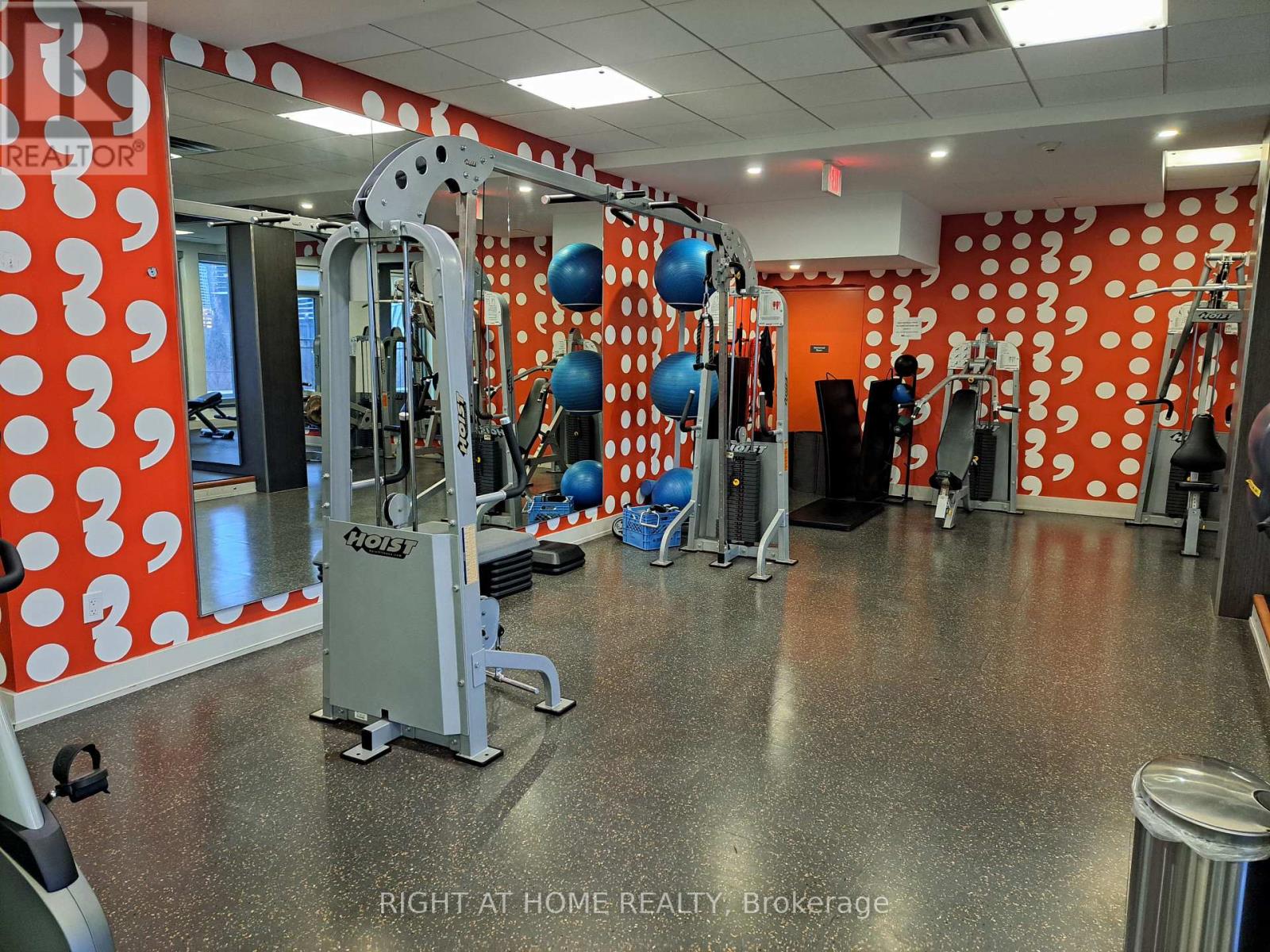 2103 - 365 Prince Of Wales Drive, Mississauga, Ontario  L5B 0G6 - Photo 30 - W12711624