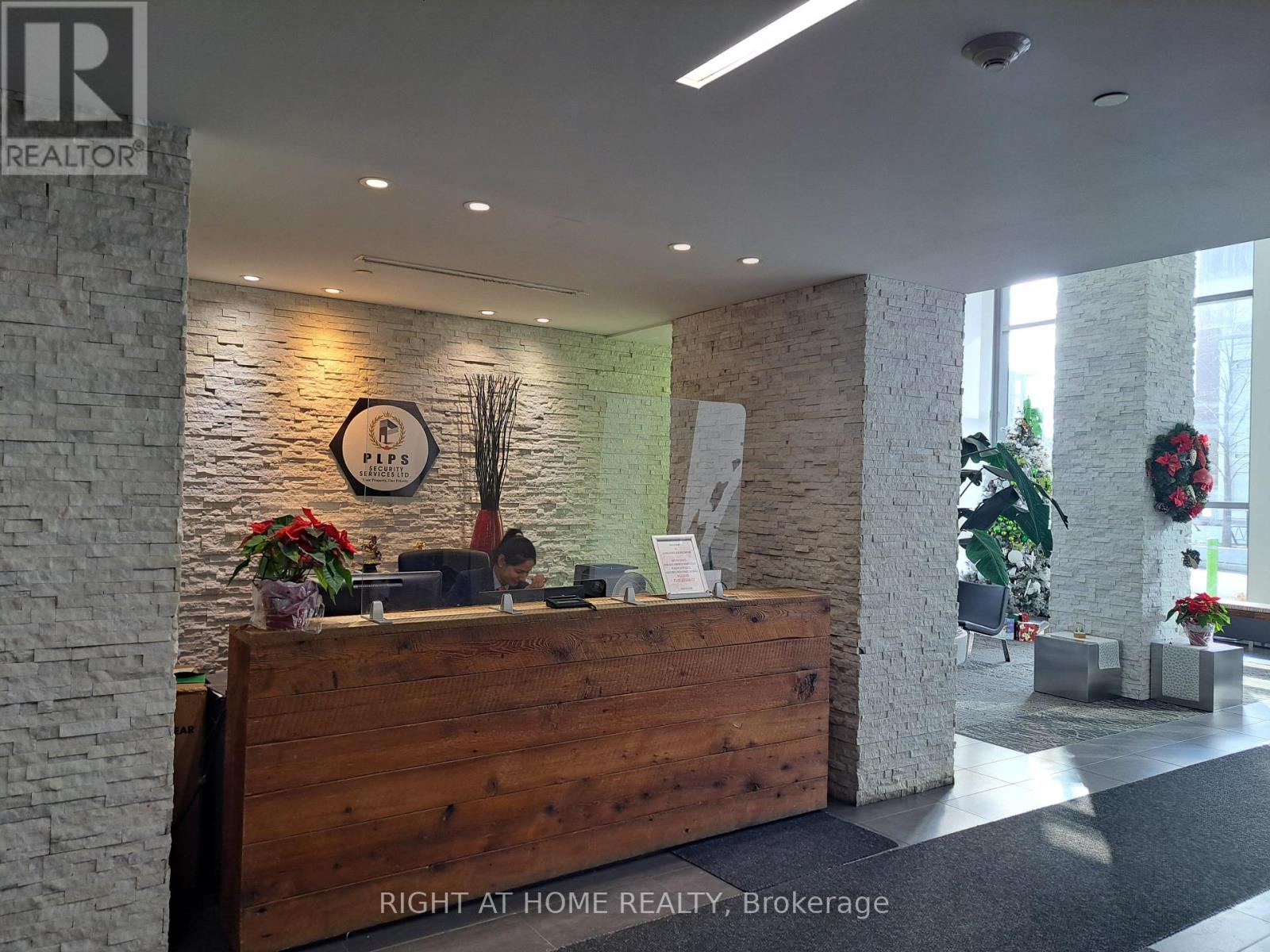 2103 - 365 Prince Of Wales Drive, Mississauga, Ontario  L5B 0G6 - Photo 6 - W12711624