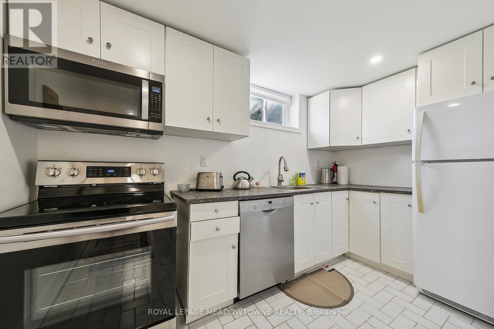 Bsmt - 5651 Turney Drive, Mississauga, Ontario  L5M 1A1 - Photo 7 - W12711664