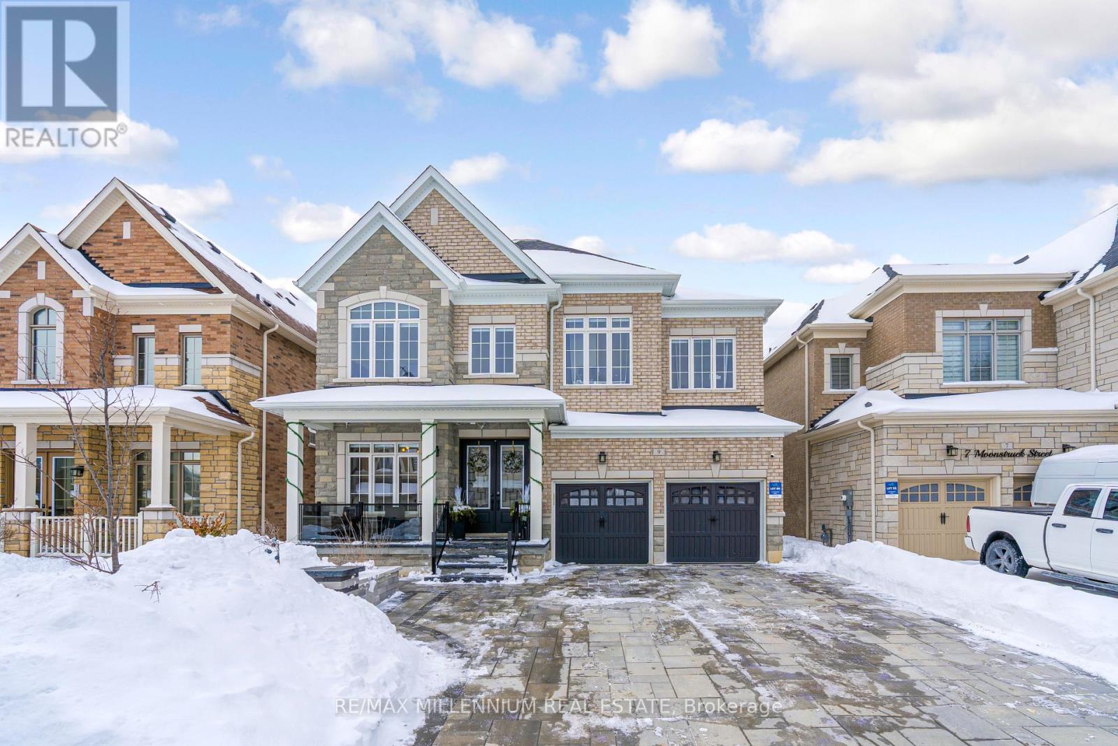 9 MOONSTRUCK STREET, Caledon, Ontario