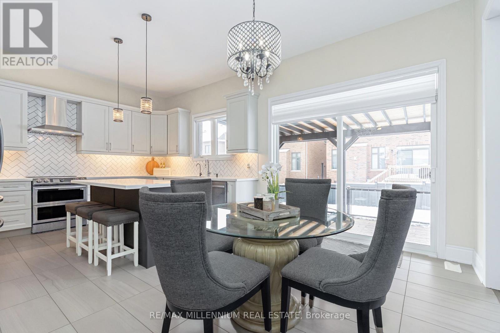 9 Moonstruck Street, Caledon, Ontario  L7C 4G3 - Photo 16 - W12711668