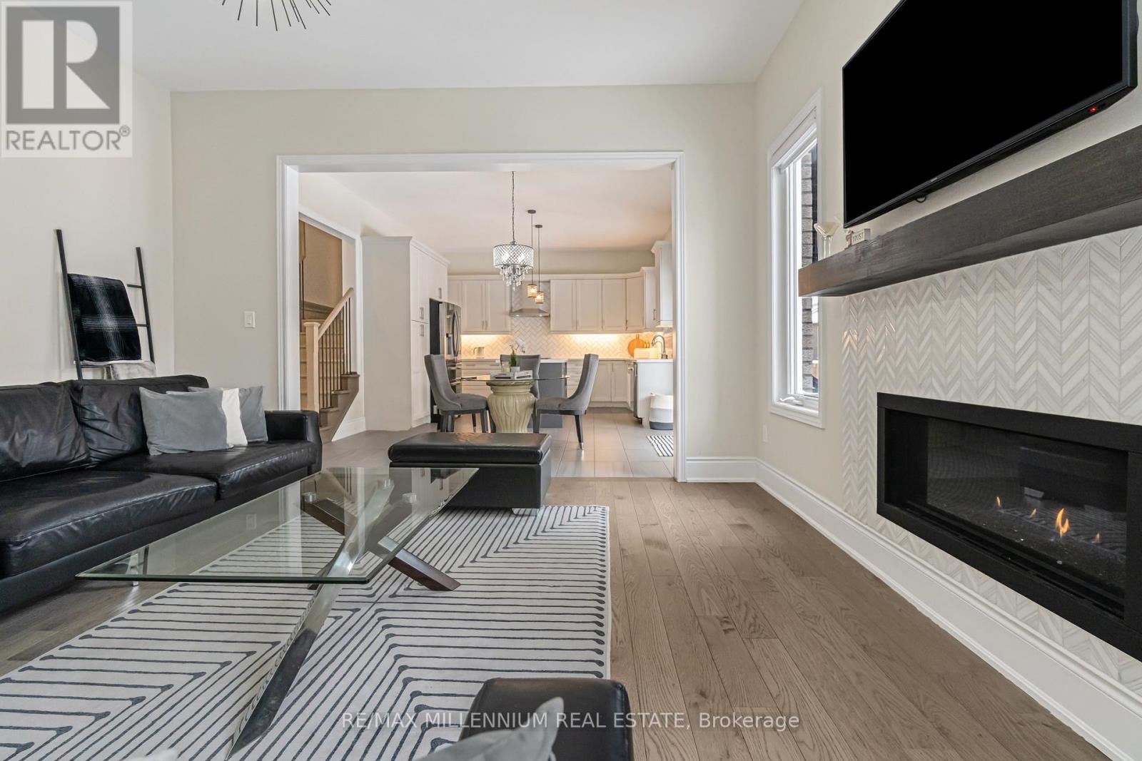 9 Moonstruck Street, Caledon, Ontario  L7C 4G3 - Photo 17 - W12711668