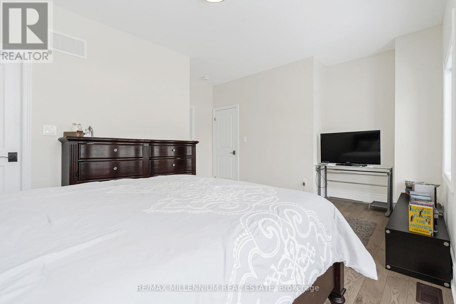 9 Moonstruck Street, Caledon, Ontario  L7C 4G3 - Photo 29 - W12711668