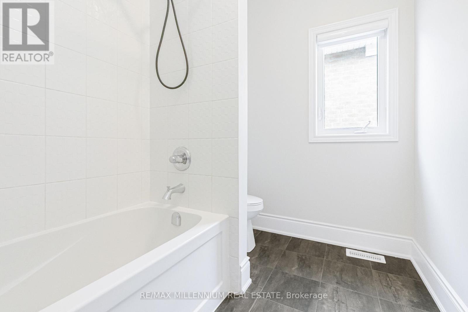 9 Moonstruck Street, Caledon, Ontario  L7C 4G3 - Photo 33 - W12711668