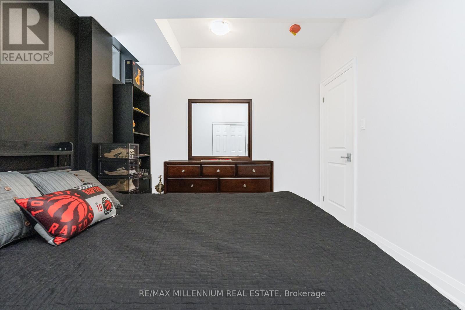 9 Moonstruck Street, Caledon, Ontario  L7C 4G3 - Photo 38 - W12711668