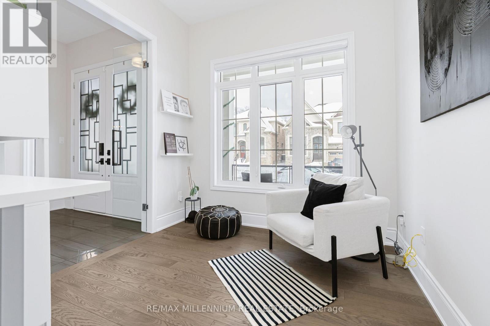 9 Moonstruck Street, Caledon, Ontario  L7C 4G3 - Photo 6 - W12711668