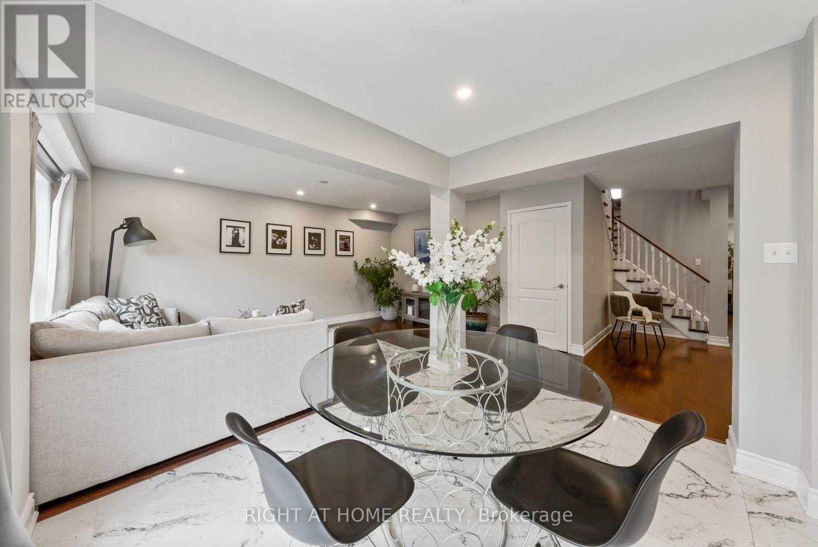 Upper - 58 Lockheed Crescent, Brampton, Ontario  L7A 3G4 - Photo 10 - W12711674