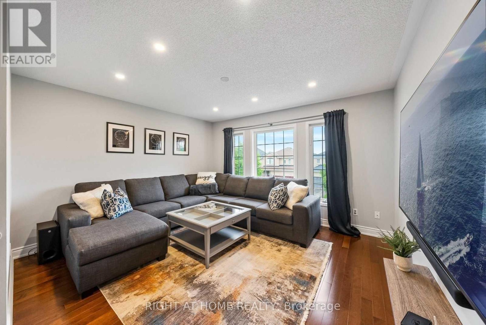 Upper - 58 Lockheed Crescent, Brampton, Ontario  L7A 3G4 - Photo 13 - W12711674