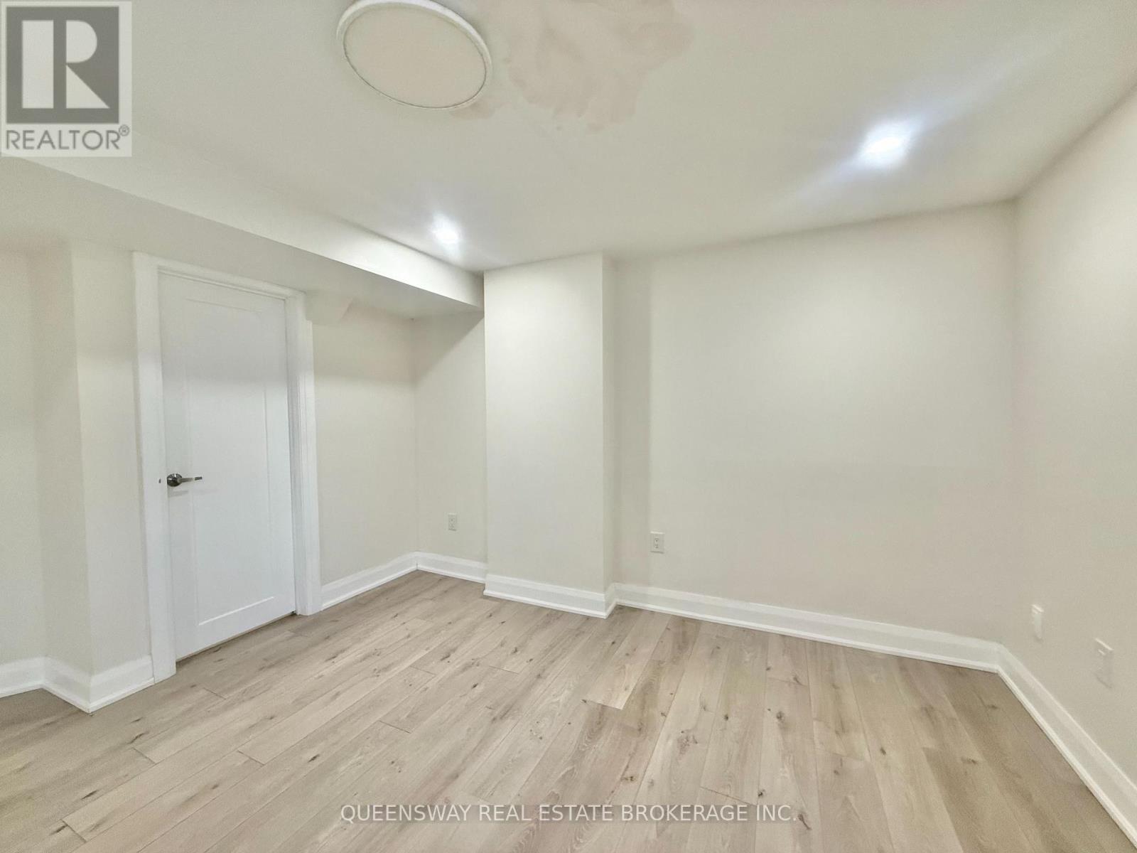 2 - 76 Maldives Crescent, Brampton, Ontario  L6P 1L1 - Photo 11 - W12711676