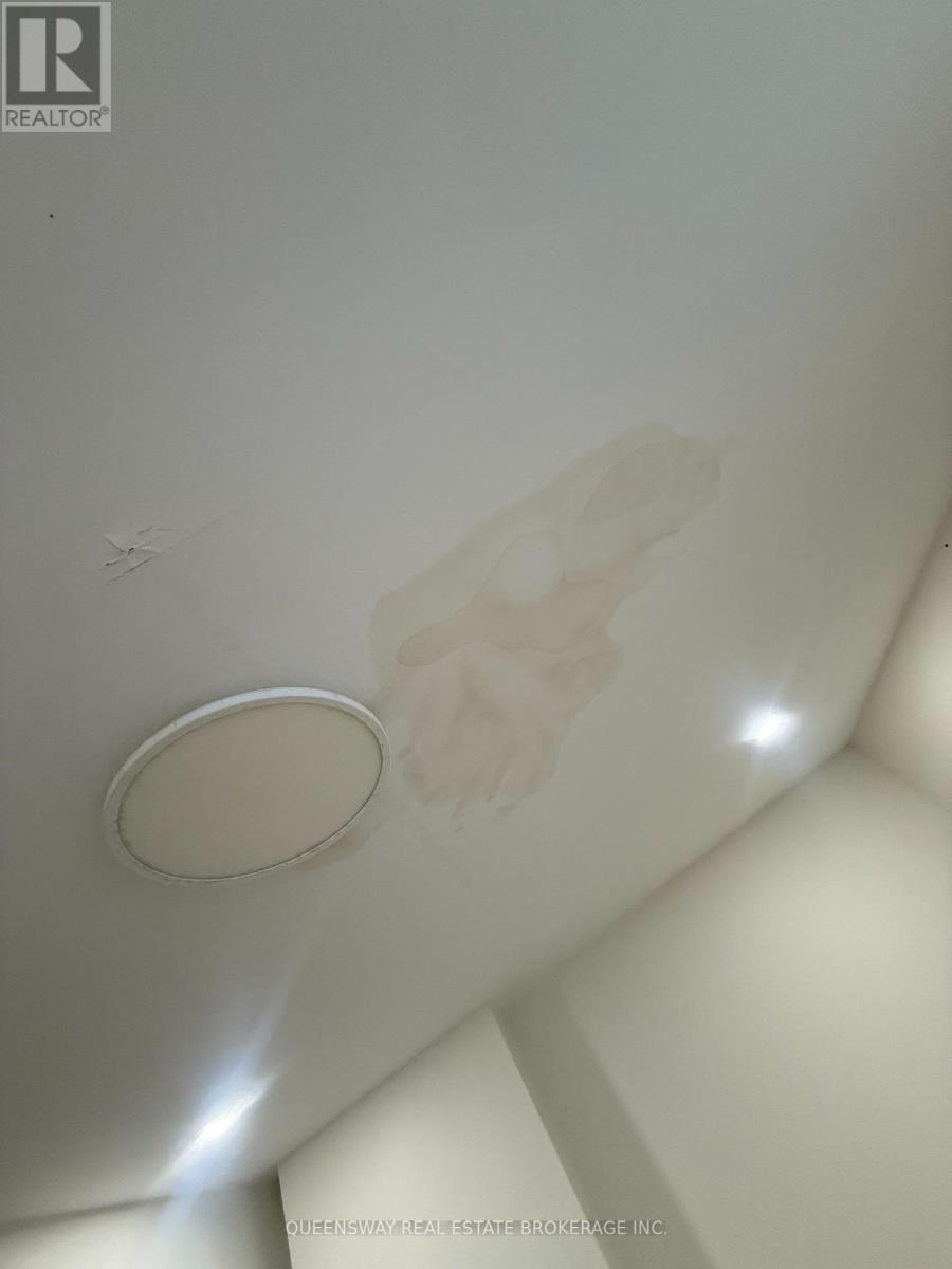 2 - 76 Maldives Crescent, Brampton, Ontario  L6P 1L1 - Photo 13 - W12711676