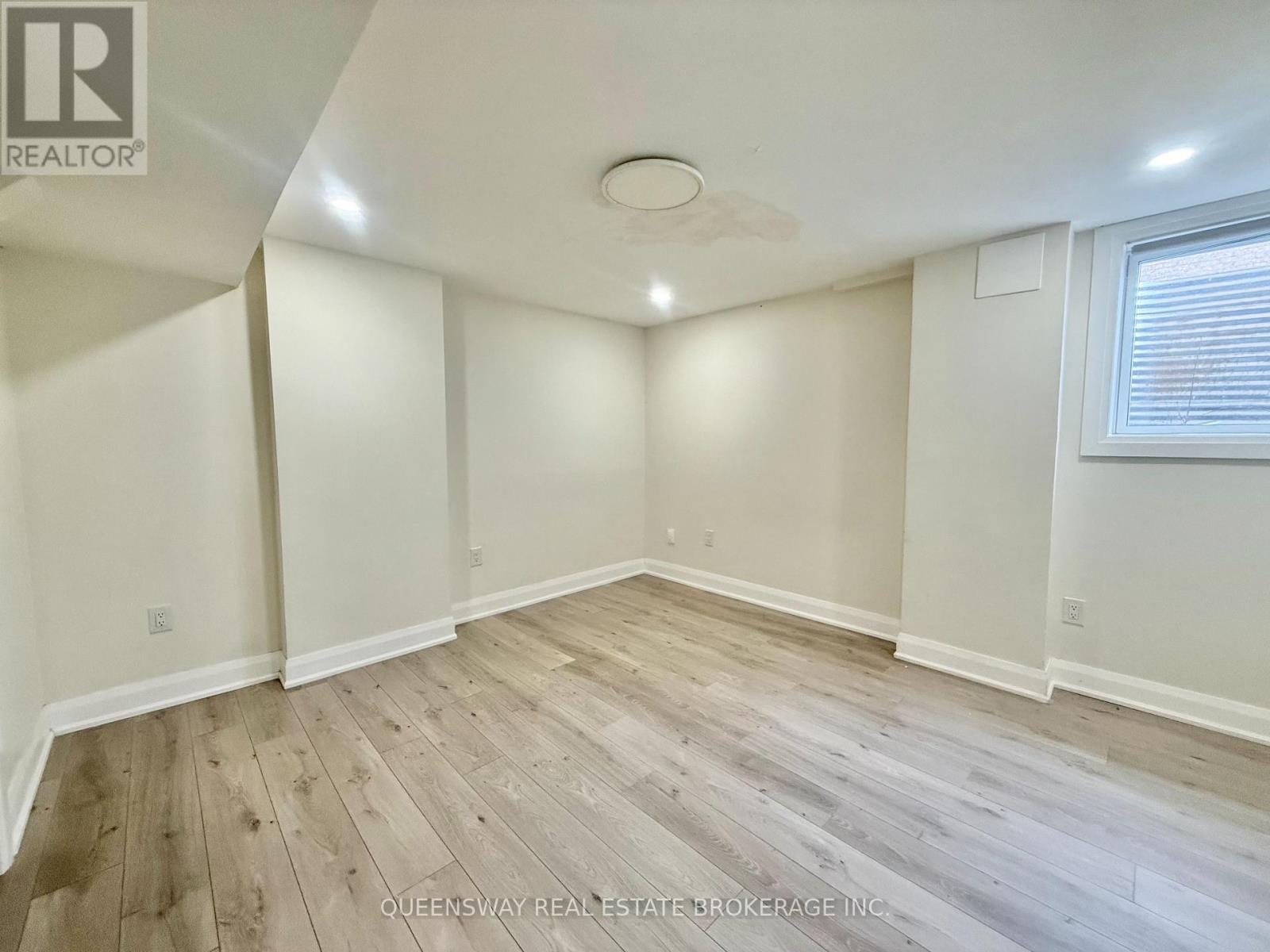 2 - 76 Maldives Crescent, Brampton, Ontario  L6P 1L1 - Photo 3 - W12711676