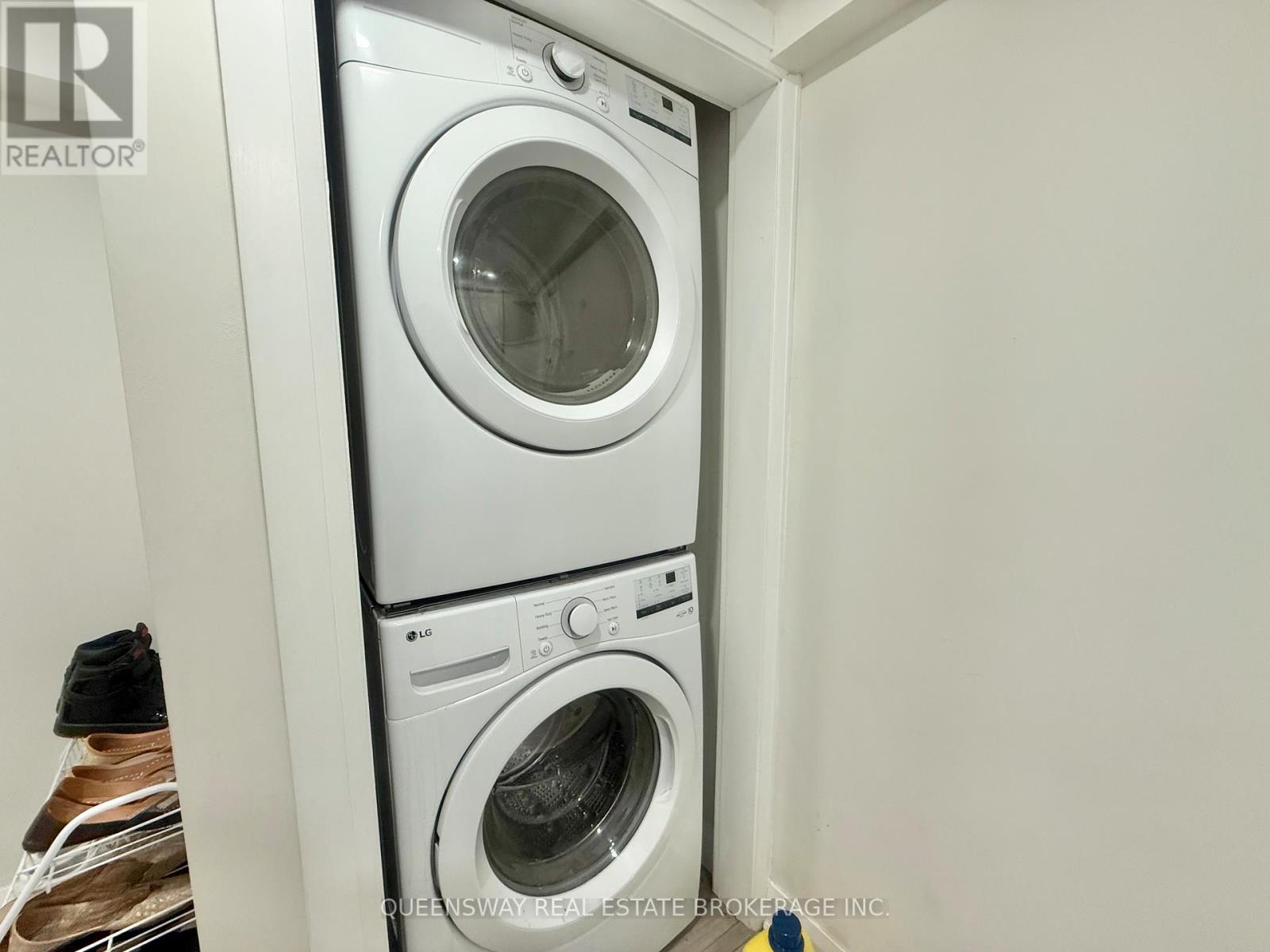 2 - 76 Maldives Crescent, Brampton, Ontario  L6P 1L1 - Photo 7 - W12711676