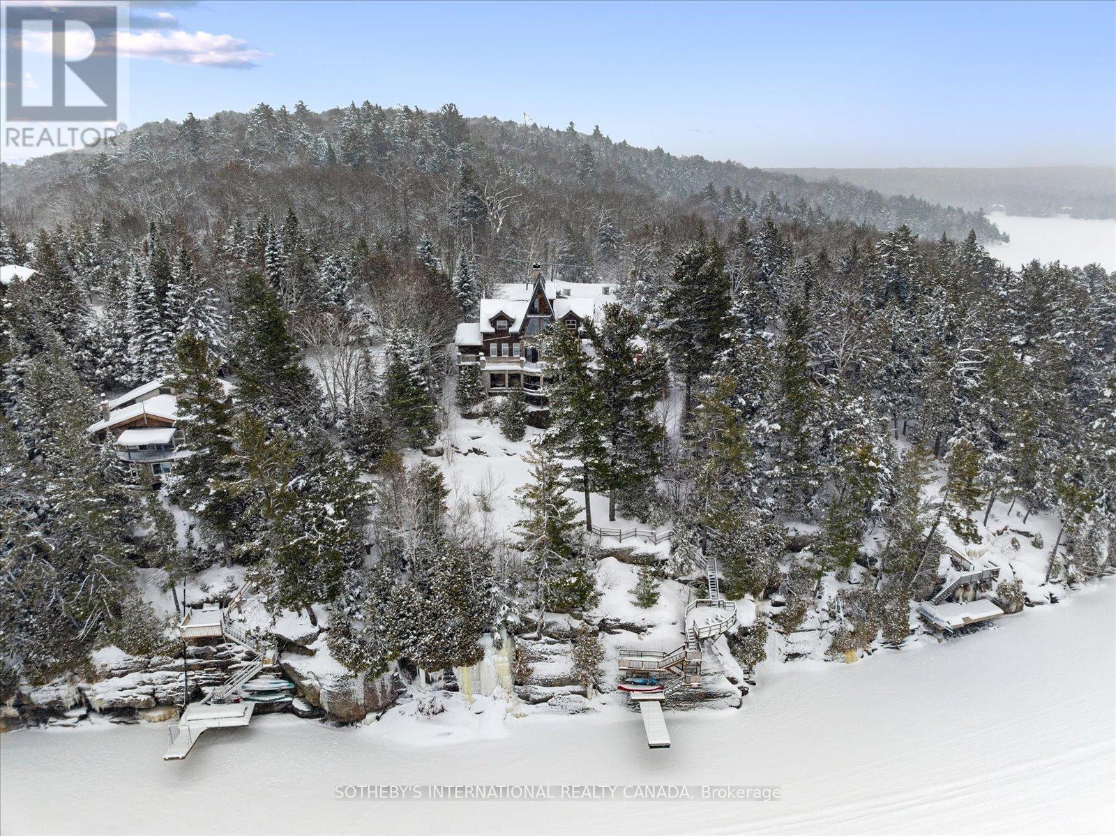 1307 Watts Road, Dysart Et Al, Ontario  K0M 1S0 - Photo 2 - X12711666