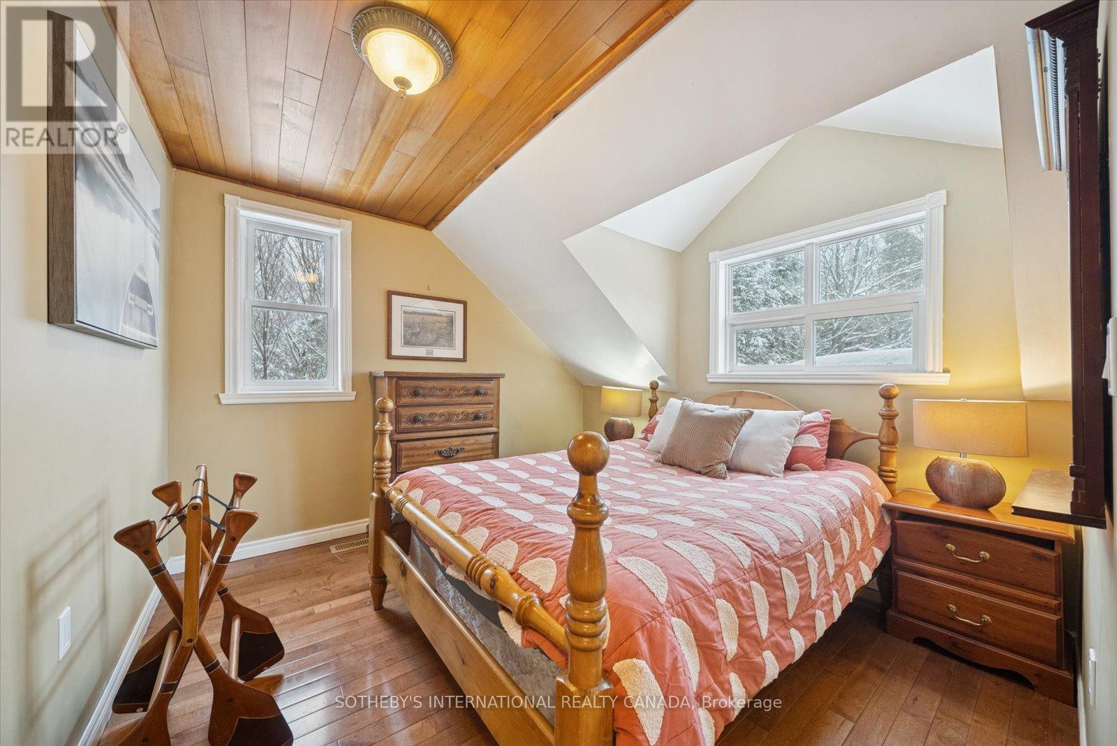 1307 Watts Road, Dysart Et Al, Ontario  K0M 1S0 - Photo 27 - X12711666