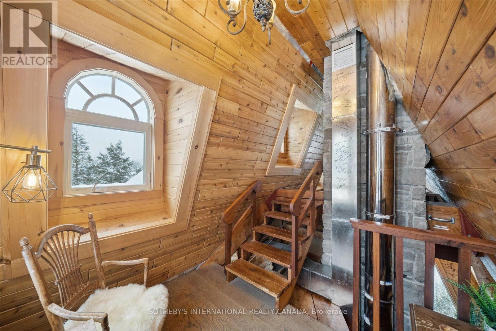 1307 Watts Road, Dysart Et Al, Ontario  K0M 1S0 - Photo 31 - X12711666