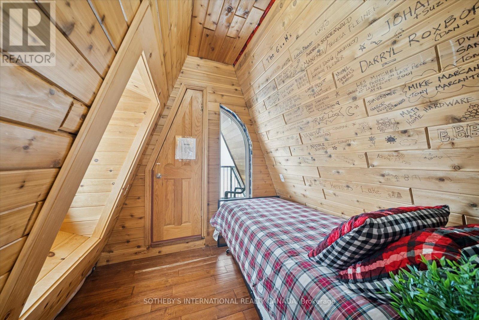 1307 Watts Road, Dysart Et Al, Ontario  K0M 1S0 - Photo 32 - X12711666