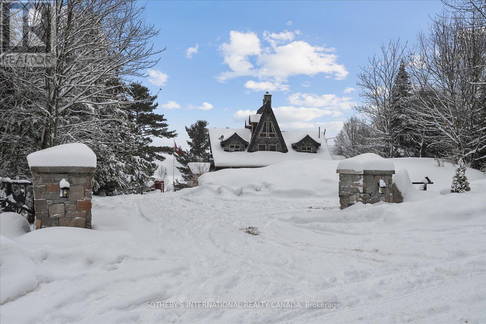 1307 Watts Road, Dysart Et Al, Ontario  K0M 1S0 - Photo 47 - X12711666