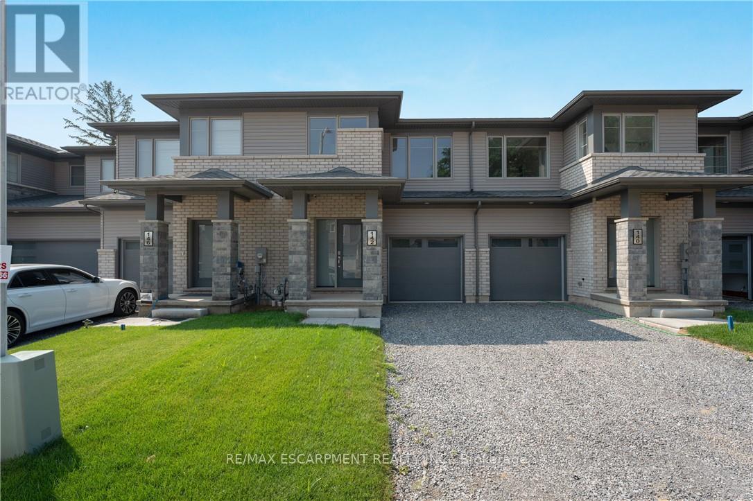 142 Willson Drive, Thorold, Ontario  L3B 0A1 - Photo 2 - X12711686