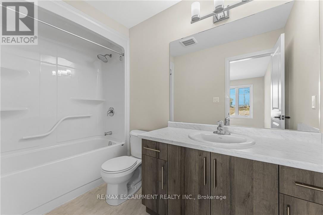 142 Willson Drive, Thorold, Ontario  L3B 0A1 - Photo 28 - X12711686