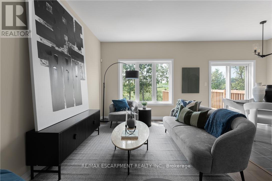 142 Willson Drive, Thorold, Ontario  L3B 0A1 - Photo 8 - X12711686