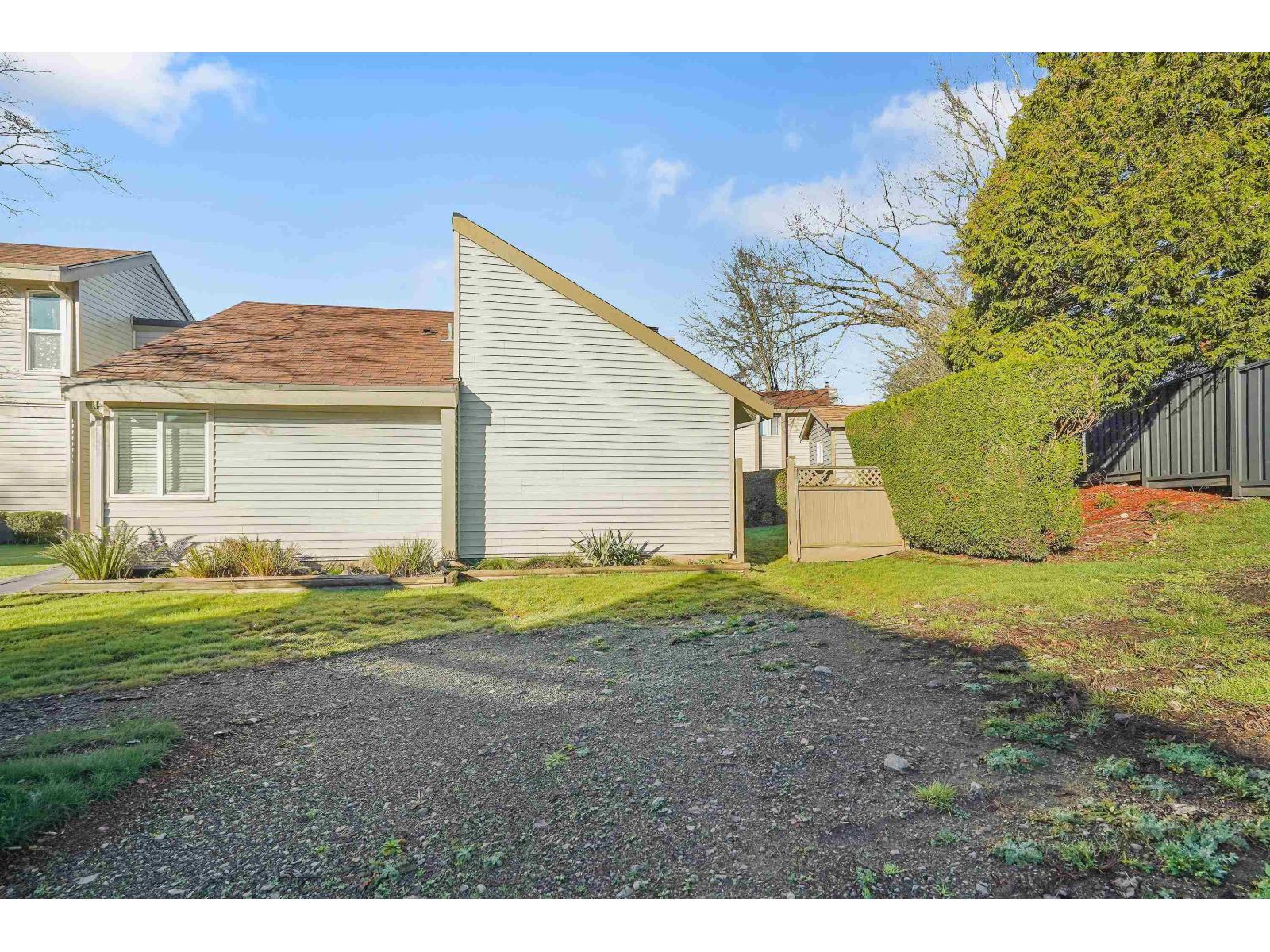 6012 W Greenside Drive, Surrey, British Columbia  V3S 5M8 - Photo 28 - R3080953