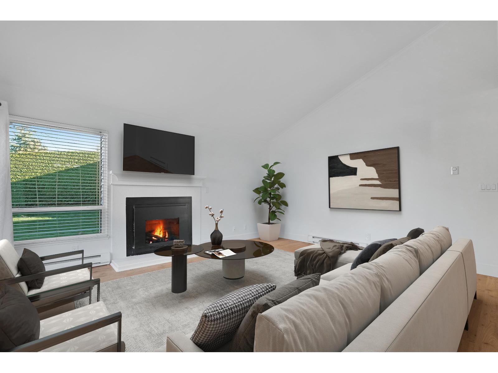 6012 W Greenside Drive, Surrey, British Columbia  V3S 5M8 - Photo 2 - R3080953