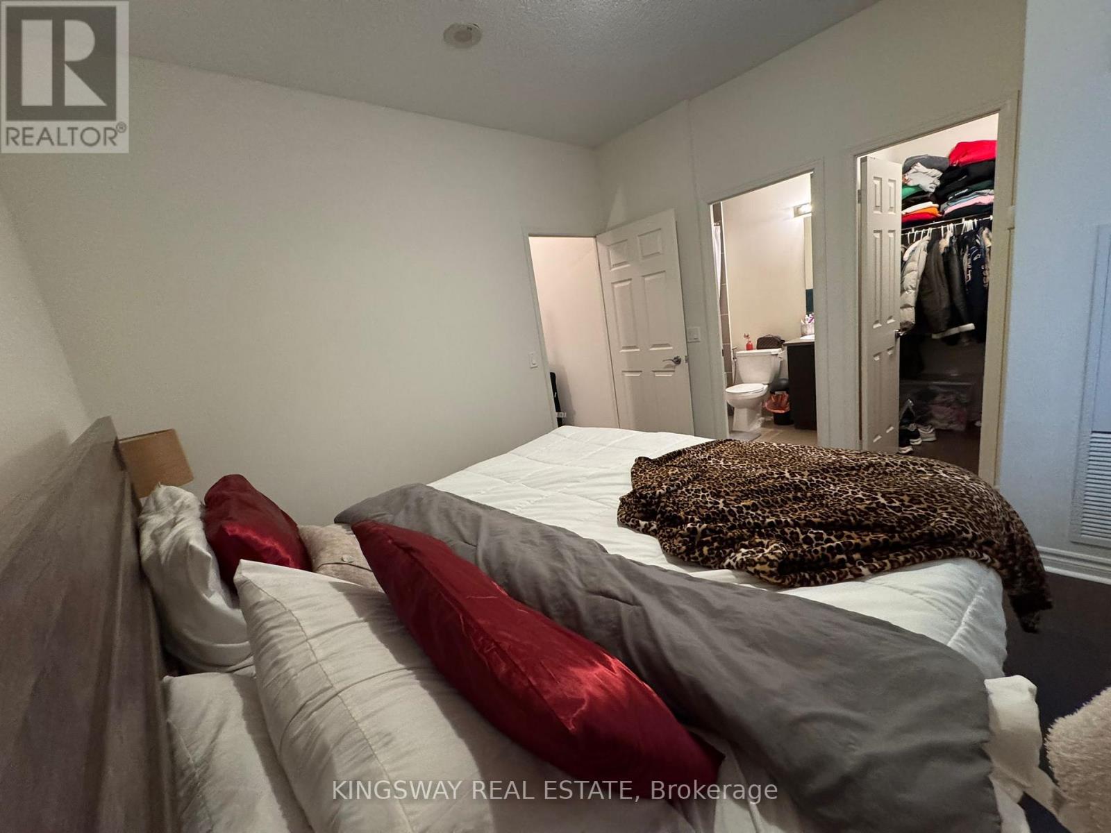 116 - 339 Rathburn Road, Mississauga, Ontario  L5B 0K6 - Photo 6 - W12710162