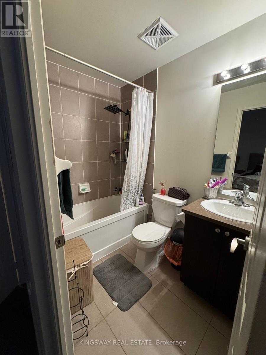 116 - 339 Rathburn Road, Mississauga, Ontario  L5B 0K6 - Photo 9 - W12710162