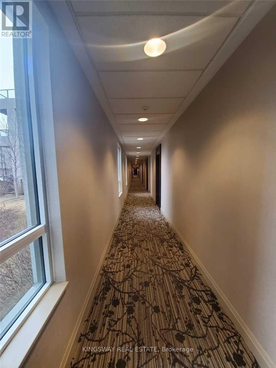 116 - 339 Rathburn Road, Mississauga, Ontario  L5B 0K6 - Photo 39 - W12710162