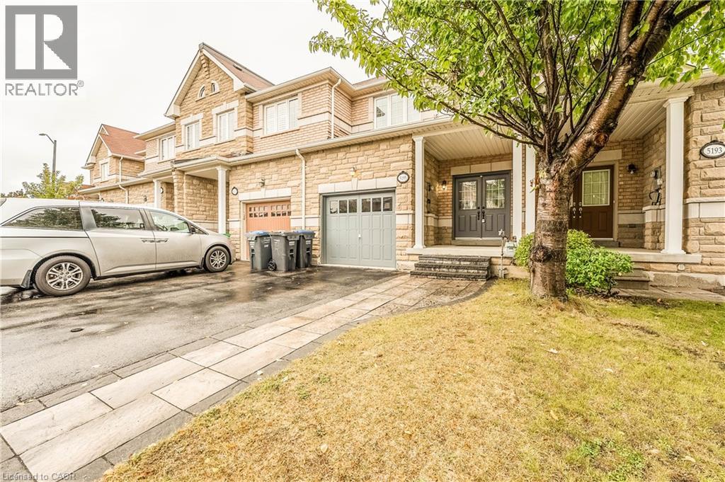 5195 Angel Stone Drive, Mississauga, Ontario  L5M 0L5 - Photo 4 - 40799670