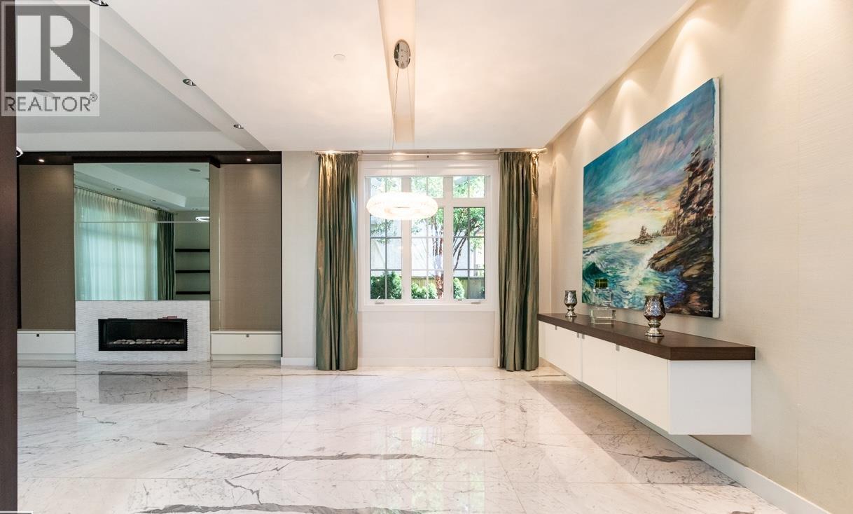 Listing Picture 4 of 29 : 1542 W 28TH AVENUE, Vancouver / 溫哥華 - 魯藝地產 Yvonne Lu Group - MLS Medallion Club Member