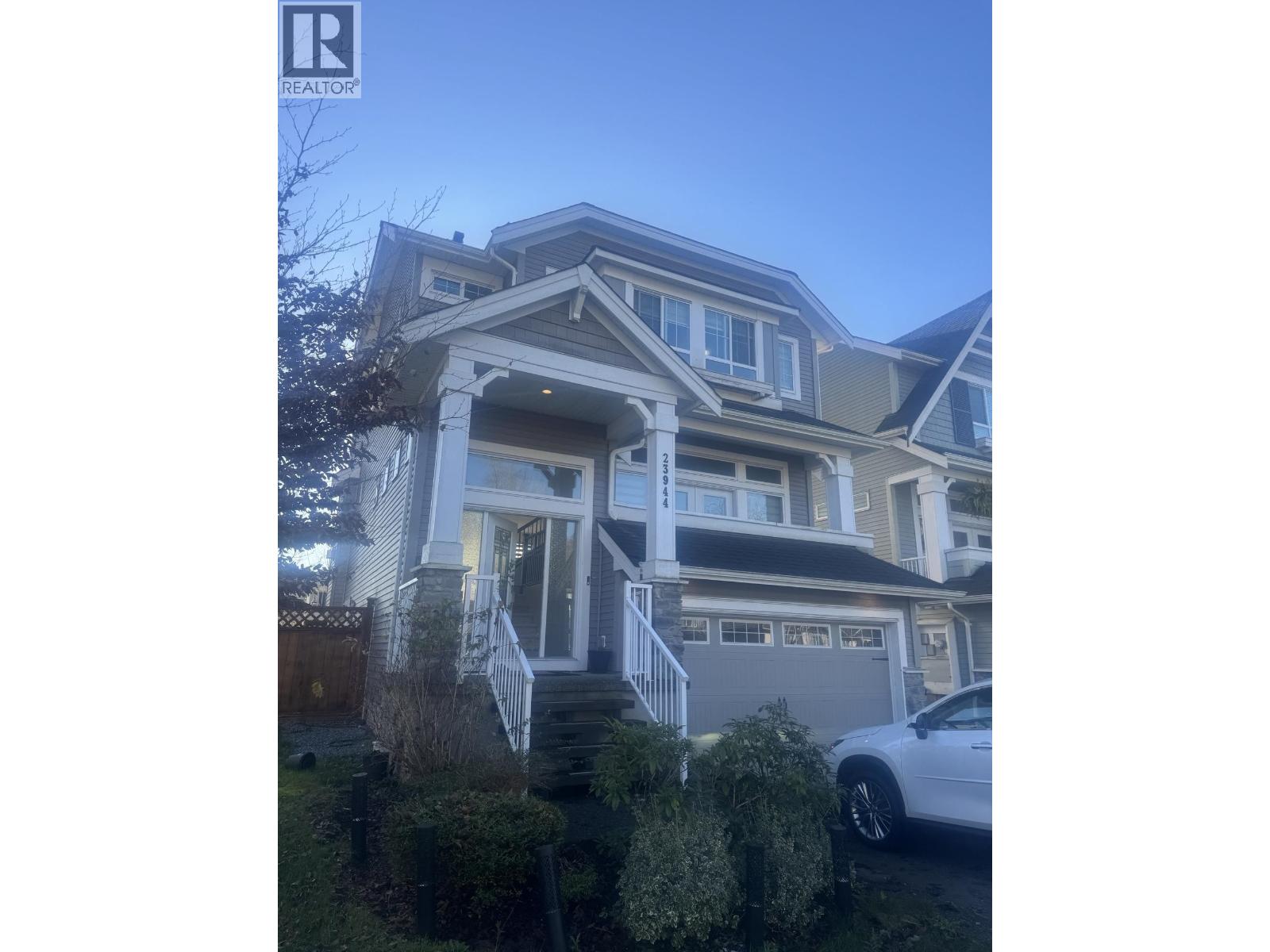 23944 104 Ave, Maple Ridge, British Columbia  V2W 1G3 - Photo 1 - R3075623