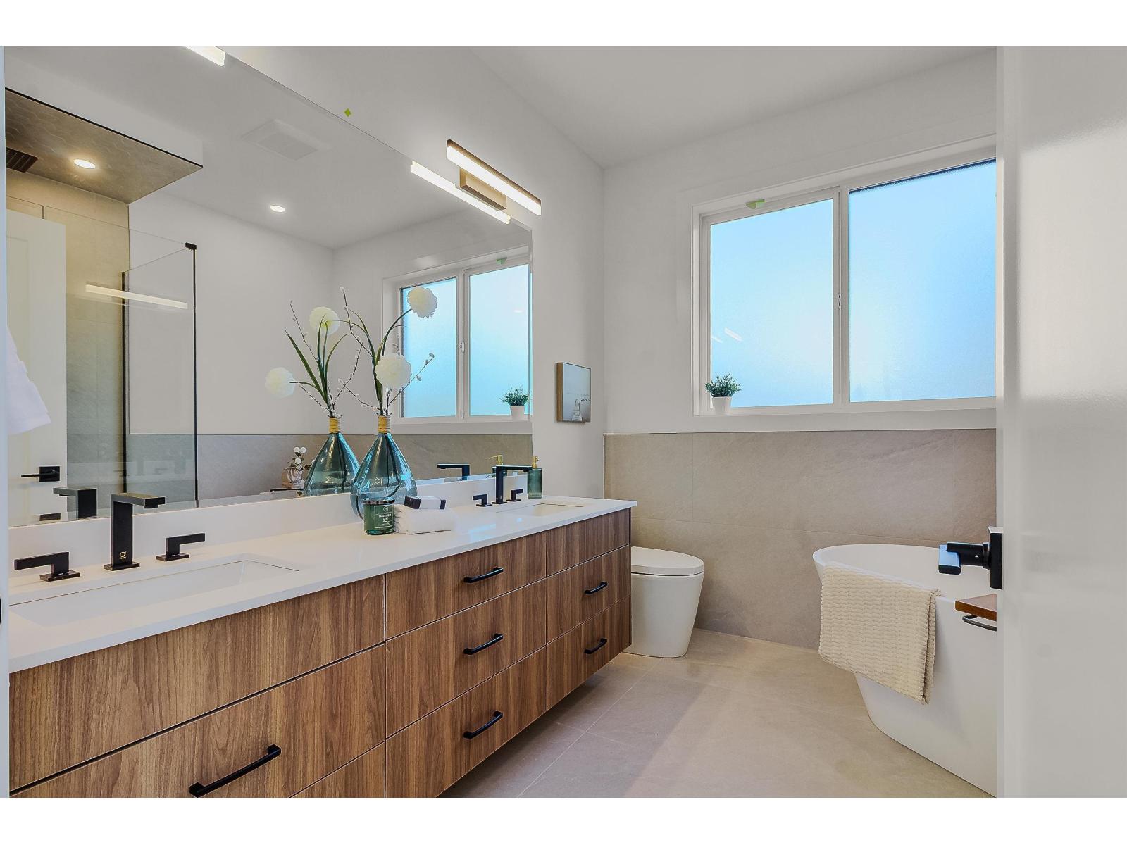 11648 94a Avenue, Delta, British Columbia  V4C 3S3 - Photo 13 - R3081141