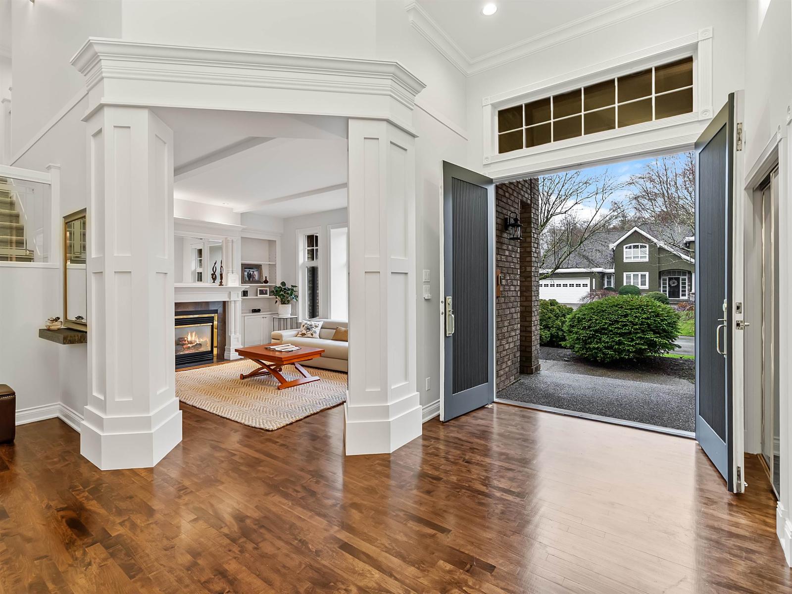 16128 Morgan Creek Crescent, Surrey, British Columbia  V3Z 0J2 - Photo 3 - R3079409