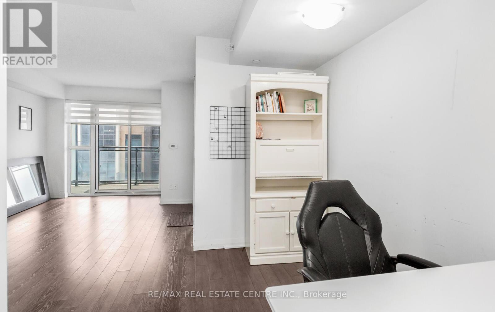 1709 - 30 Meadowglen Place, Toronto, Ontario  M1G 0A5 - Photo 11 - E12680330