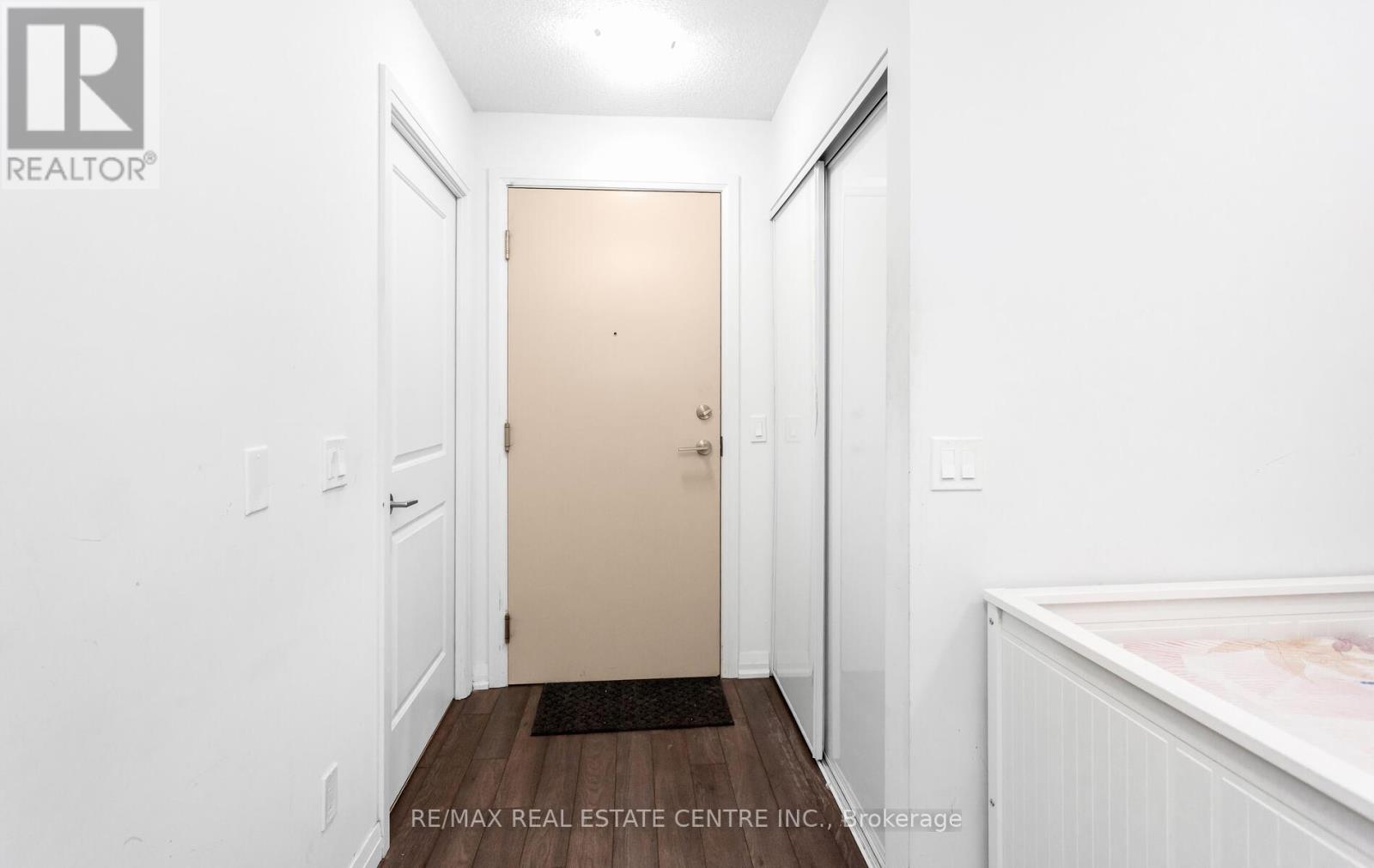 1709 - 30 Meadowglen Place, Toronto, Ontario  M1G 0A5 - Photo 9 - E12680330