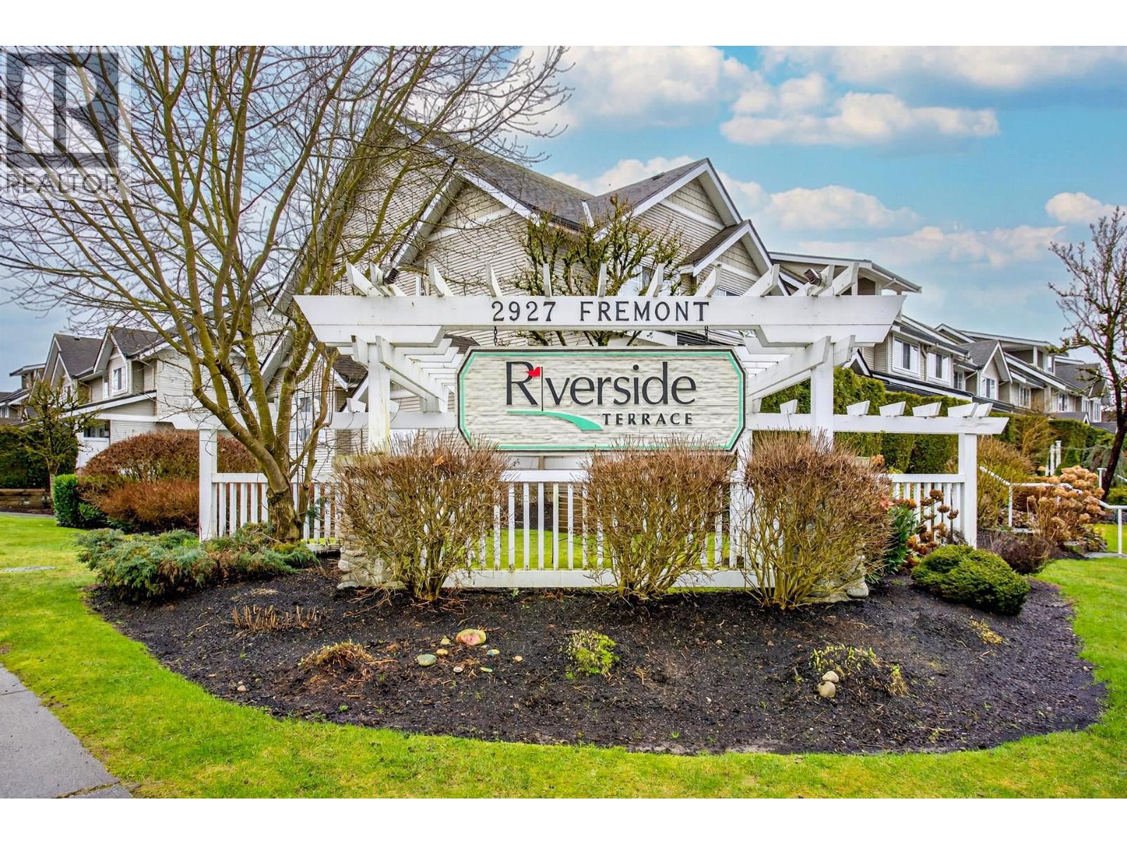 10 2927 Fremont Street, Port Coquitlam, British Columbia  V3B 7X8 - Photo 1 - R3081093