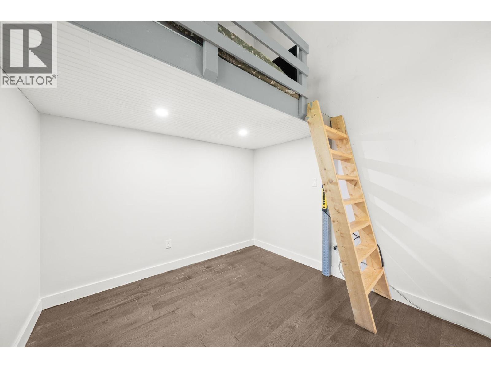 4707 Cedarglen Place, Burnaby, British Columbia  V5G 4B6 - Photo 19 - R3081096