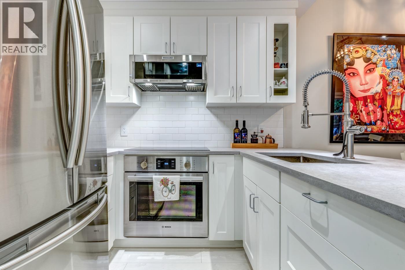 317 2222 Castle Drive, Whistler, British Columbia  V8E 0L7 - Photo 8 - R3081108