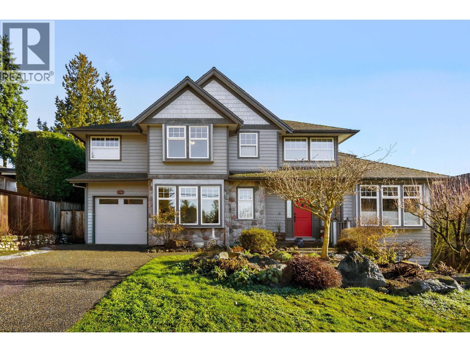 407 Delmont Street, Coquitlam, British Columbia  V3K 4G3 - Photo 1 - R3081097