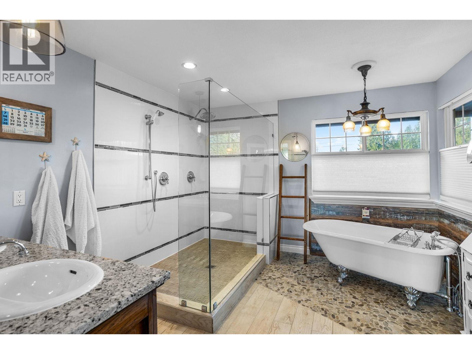 407 Delmont Street, Coquitlam, British Columbia  V3K 4G3 - Photo 20 - R3081097