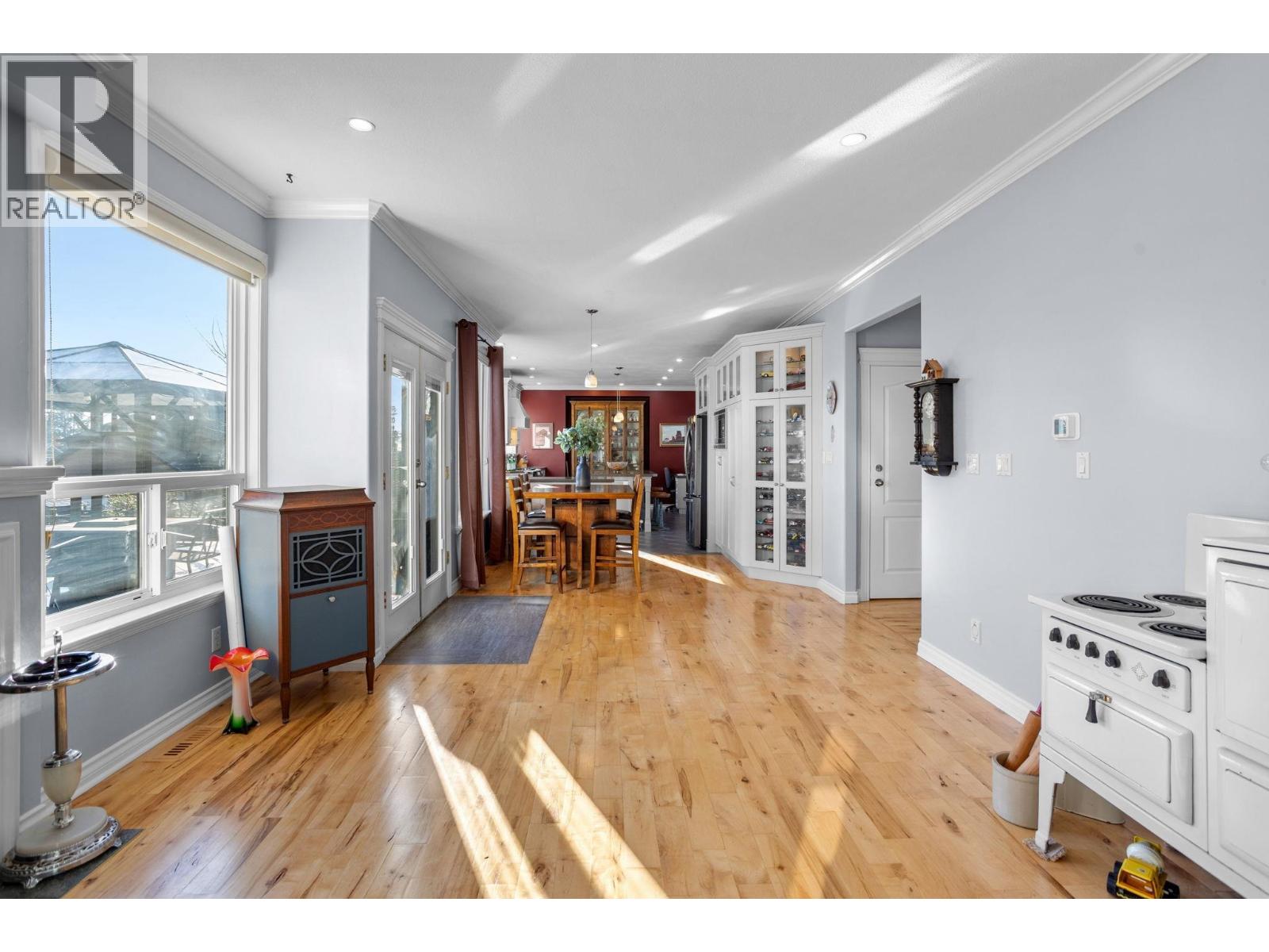 407 Delmont Street, Coquitlam, British Columbia  V3K 4G3 - Photo 28 - R3081097