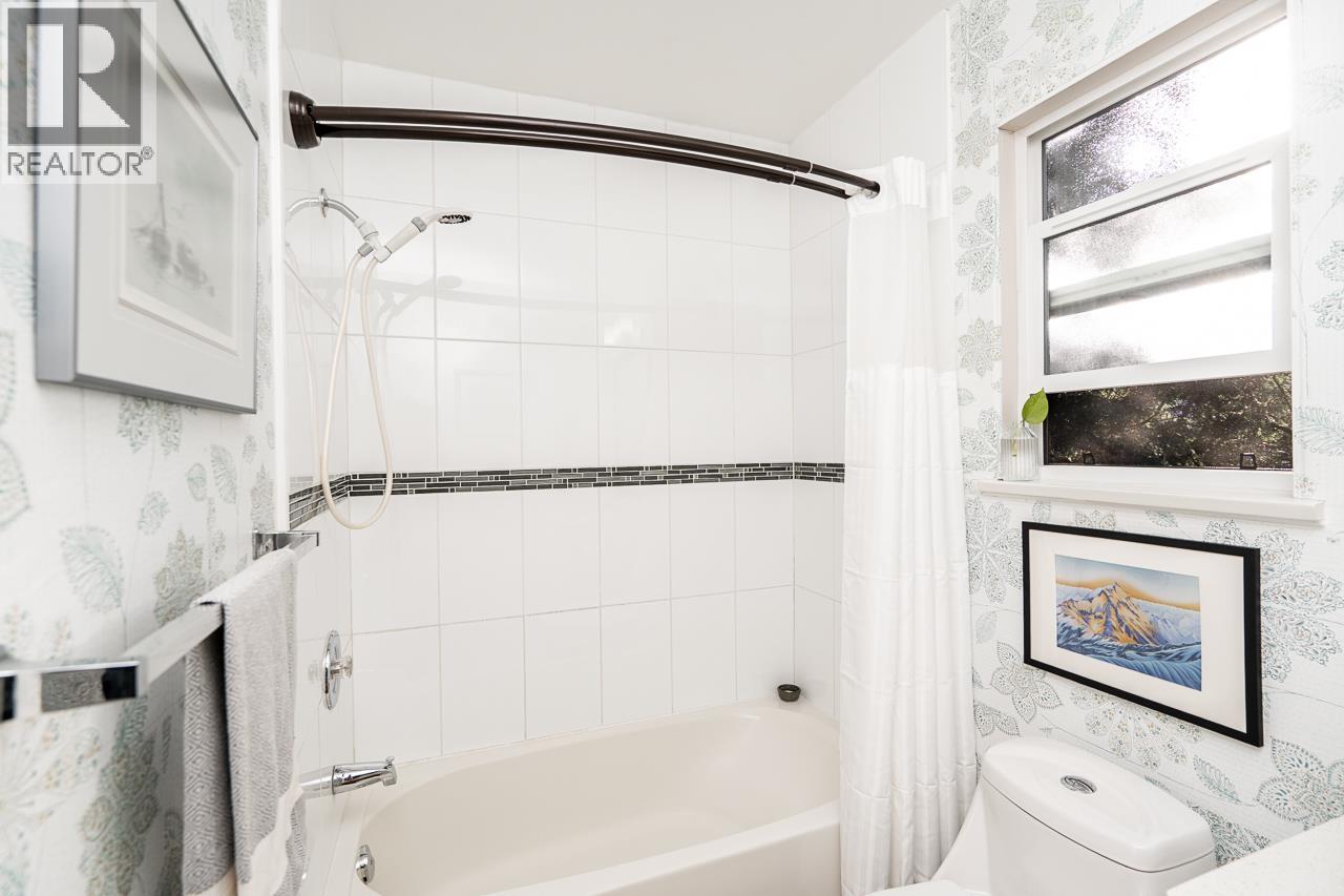 4590 Elmgrove Drive, Burnaby, British Columbia  V5G 3Y8 - Photo 21 - R3081103