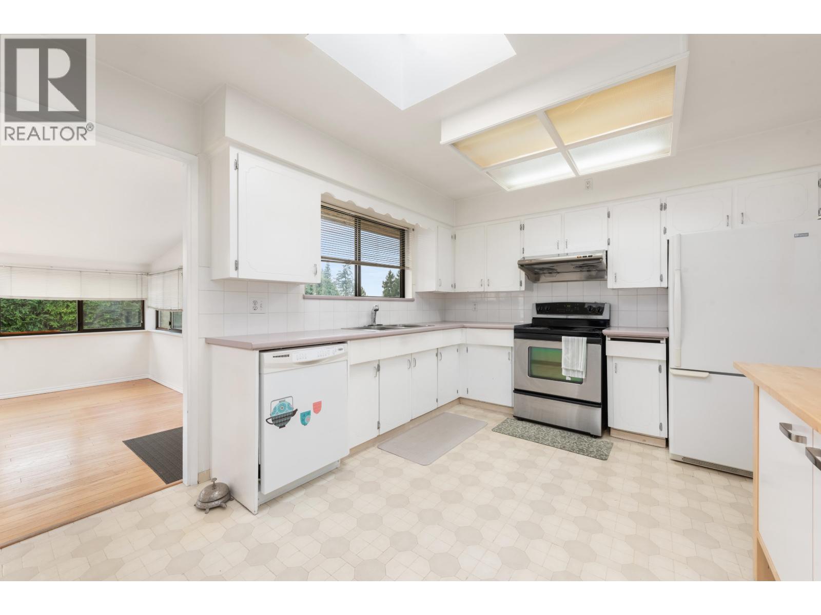 128 Finnigan Street, Coquitlam, British Columbia  V3K 5H9 - Photo 17 - R3081118