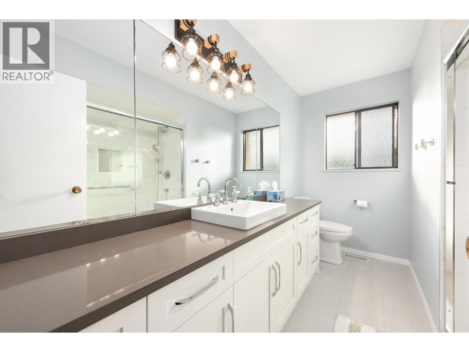 128 Finnigan Street, Coquitlam, British Columbia  V3K 5H9 - Photo 9 - R3081118