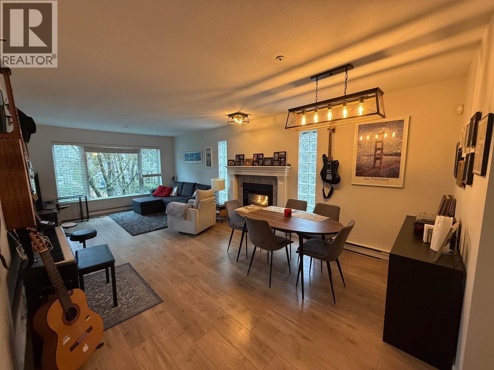 4 3238 QUEBEC STREET, Vancouver, British Columbia