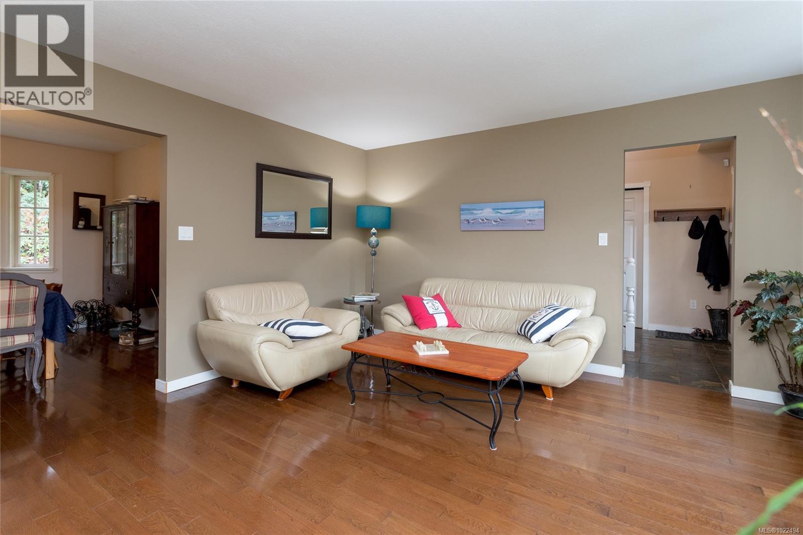 1208 Tatlow Rd, North Saanich, British Columbia  V8L 5P3 - Photo 10 - 1022494