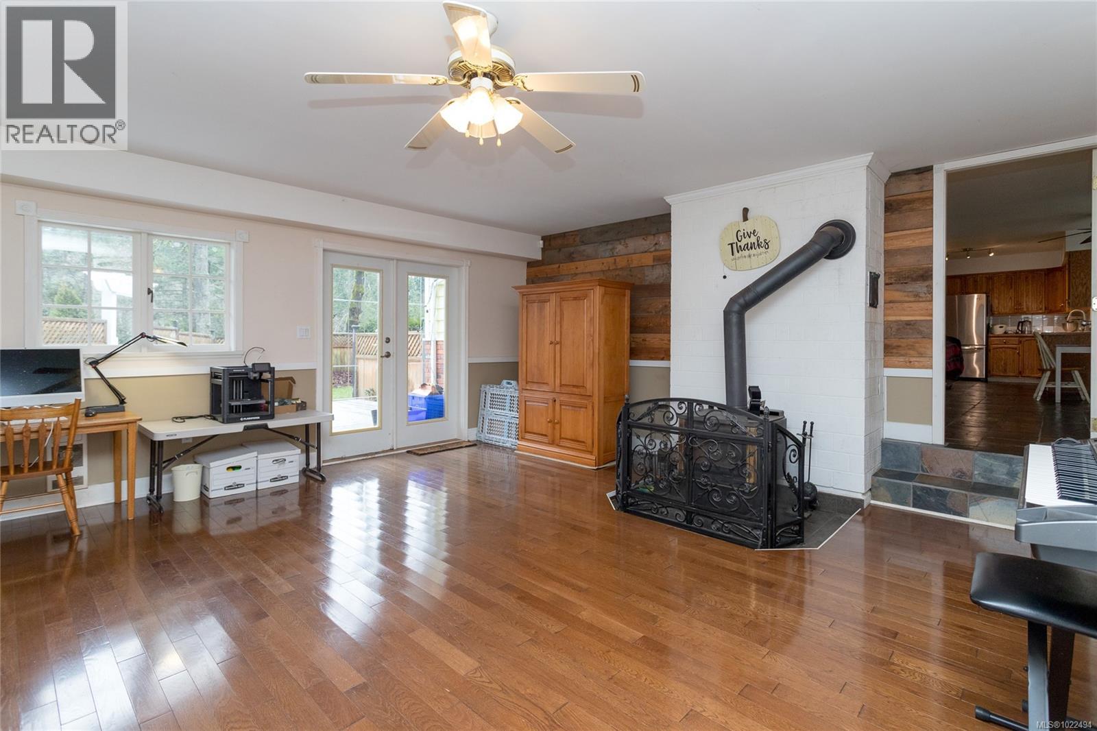 1208 Tatlow Rd, North Saanich, British Columbia  V8L 5P3 - Photo 31 - 1022494